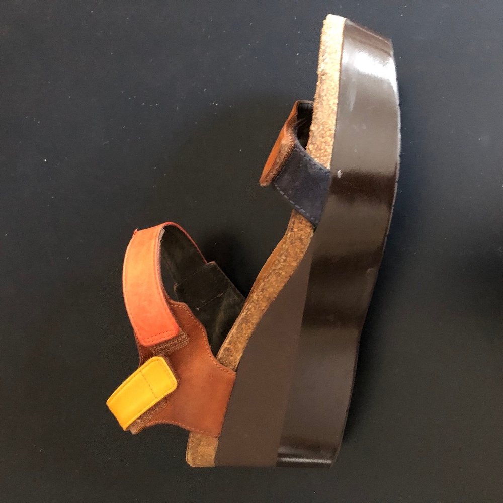 Noat Wedges
